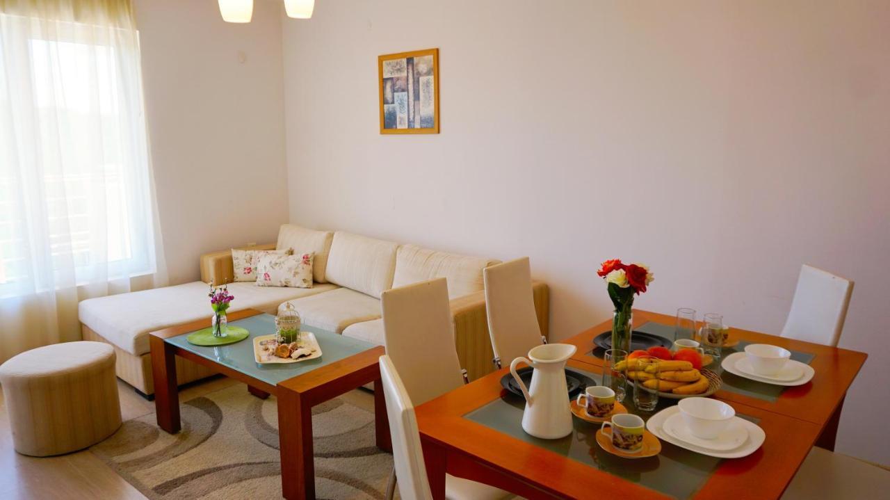 Apartment Marina Residence - Апартамент Марина Резидънс カヴァルナ エクステリア 写真