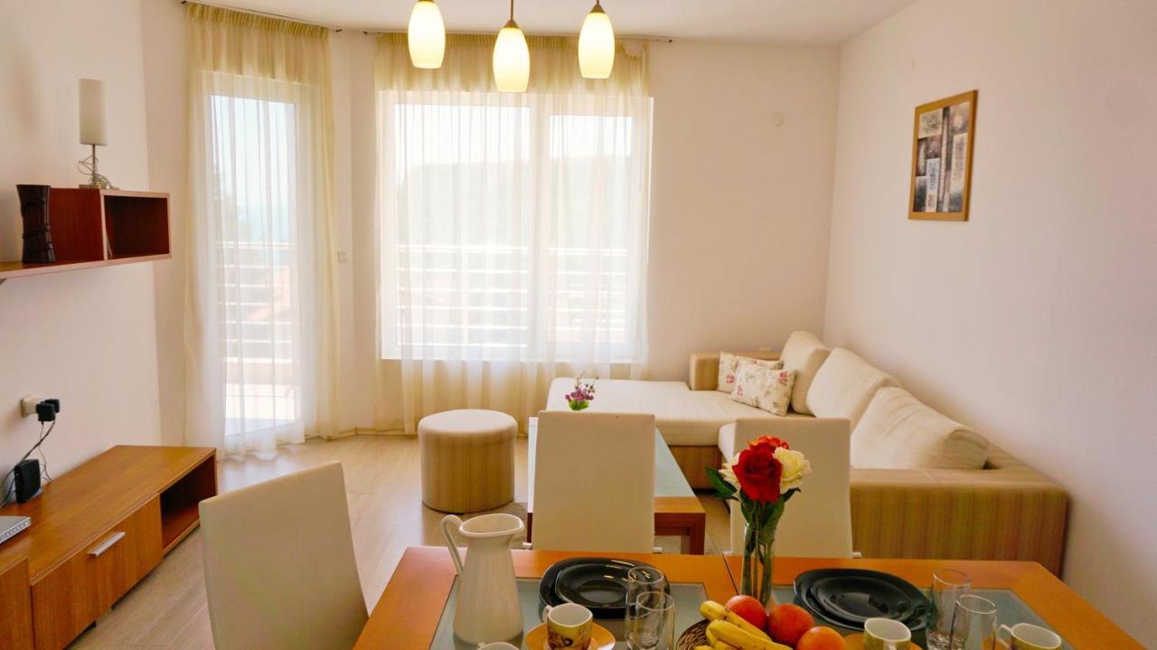 Apartment Marina Residence - Апартамент Марина Резидънс カヴァルナ エクステリア 写真