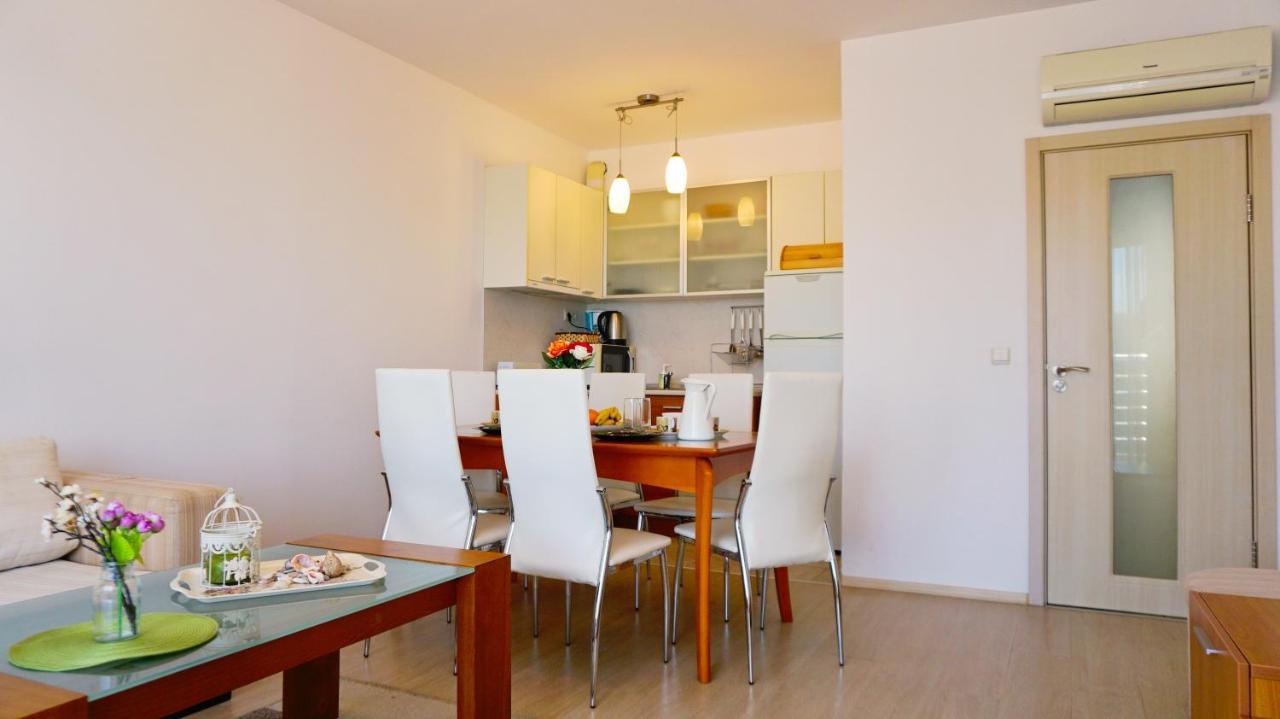 Apartment Marina Residence - Апартамент Марина Резидънс カヴァルナ エクステリア 写真
